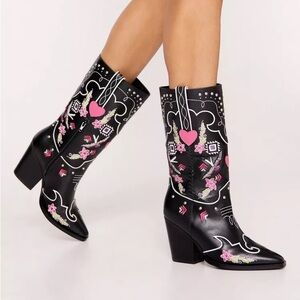 NASTY GAL Leather Floral Embriodery & Heart Detail Cowboy Boots